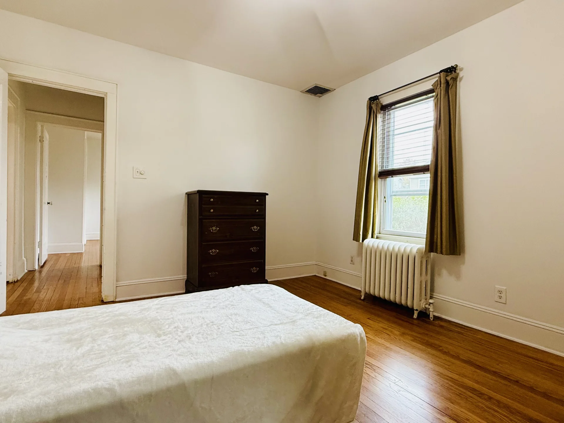 23 Lincoln Ave W photo 6