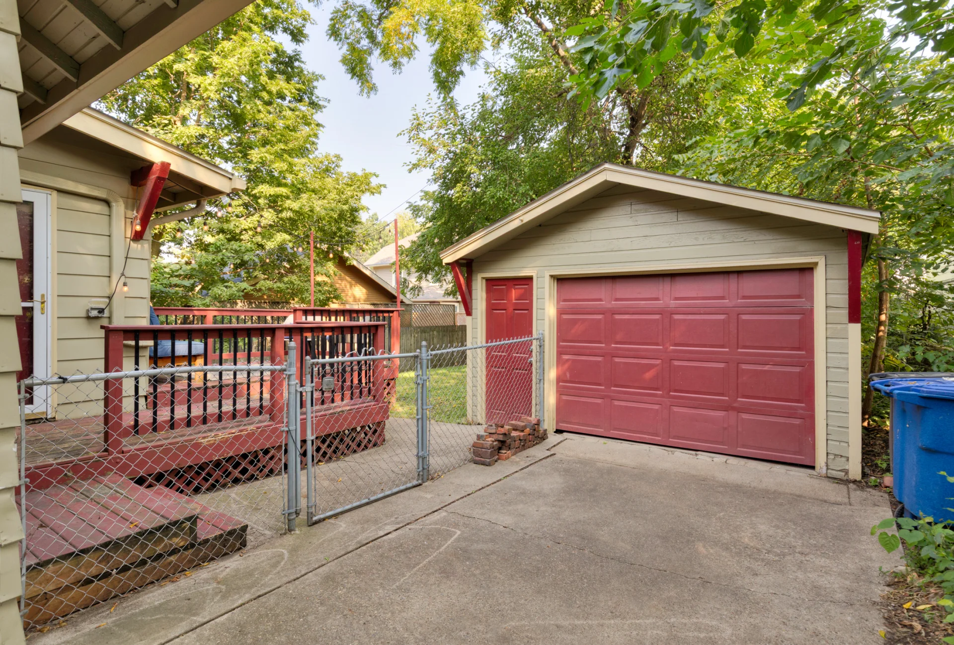 3117 Pleasant Street, Des Moines, IA, USA photo 2