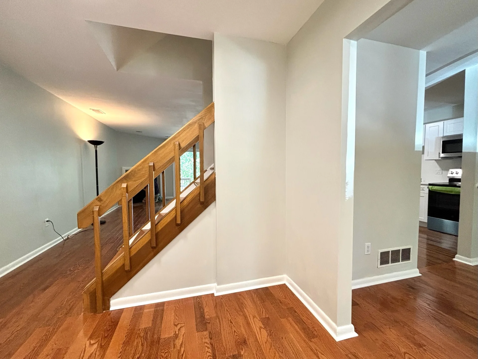 121 Josephs Way photo 5