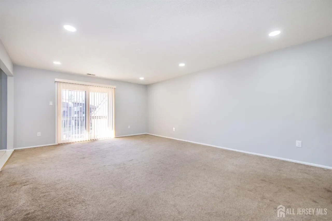 1614 Edison Glen Terrace photo 8