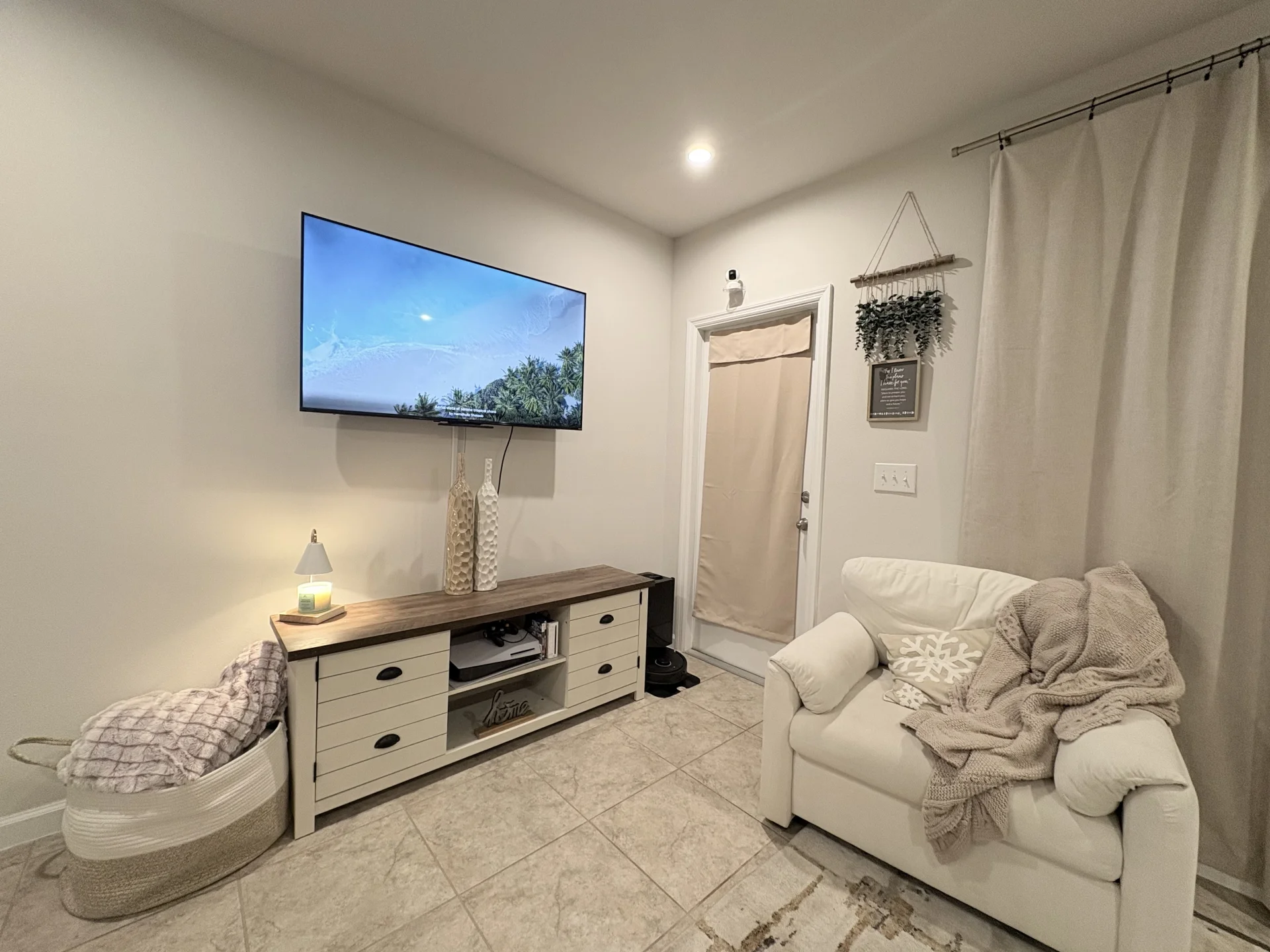 14172 Crimson Ave photo 5