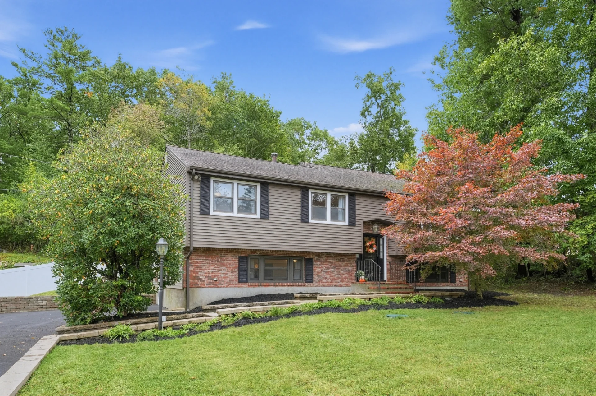 21 Andrew Circle, Stoughton