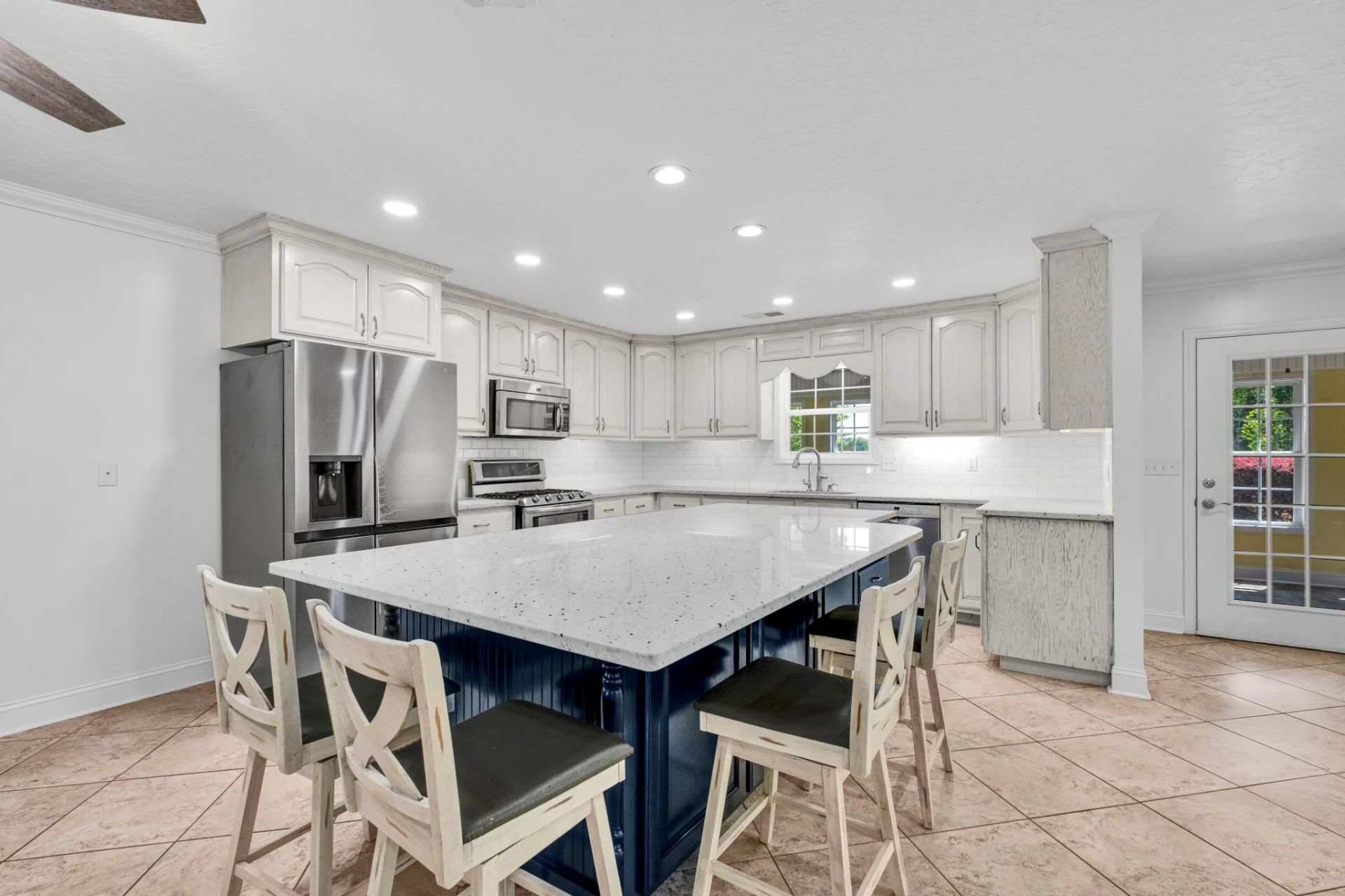 466 Seven Springs Road photo 7